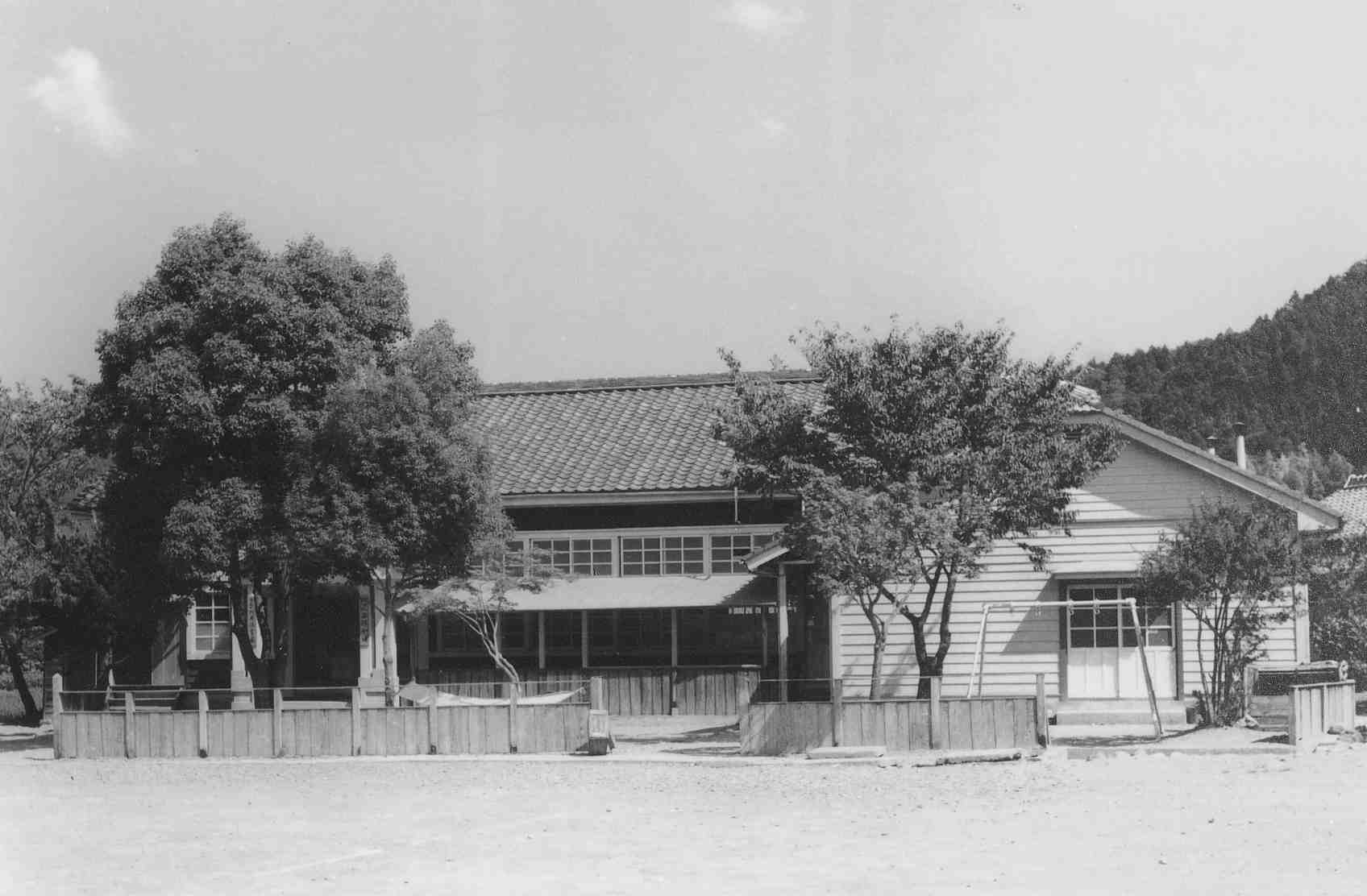 昭和30阿井保育園