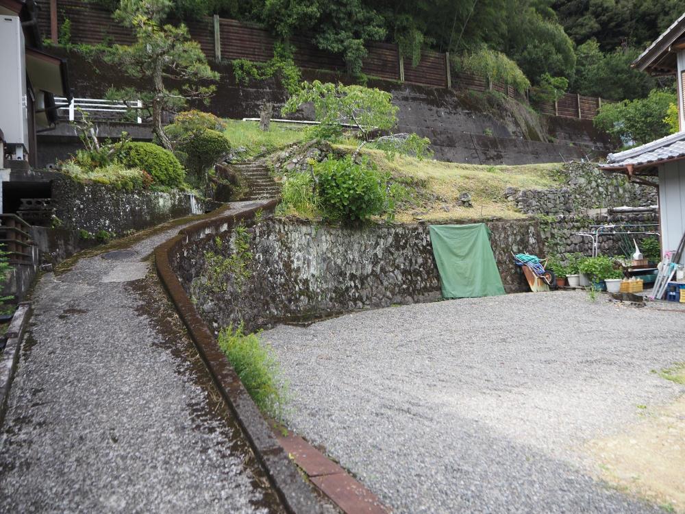 土地への進入路