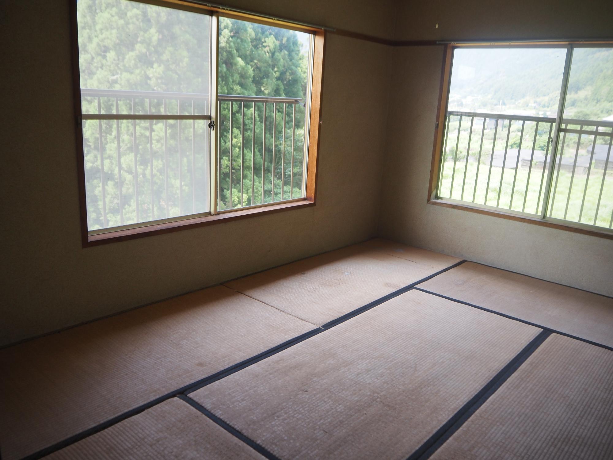 納屋の二階和室と眺望